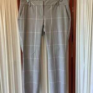 Express Columnist Woman’s Dress Pants Gray and White Plaid Size 6R